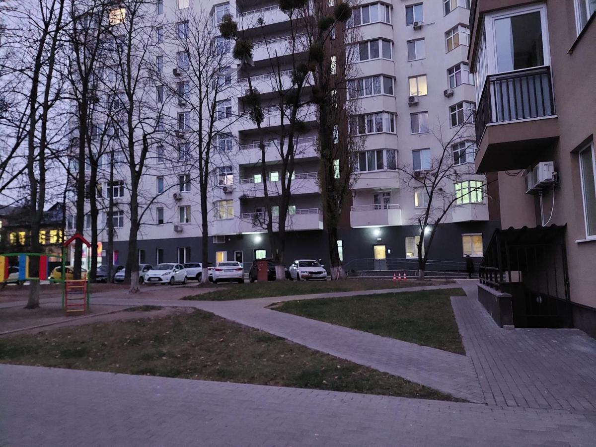 Сказочно Волшебная Квартира Соломенском Районе Добробут Apartamento Kiev Exterior foto