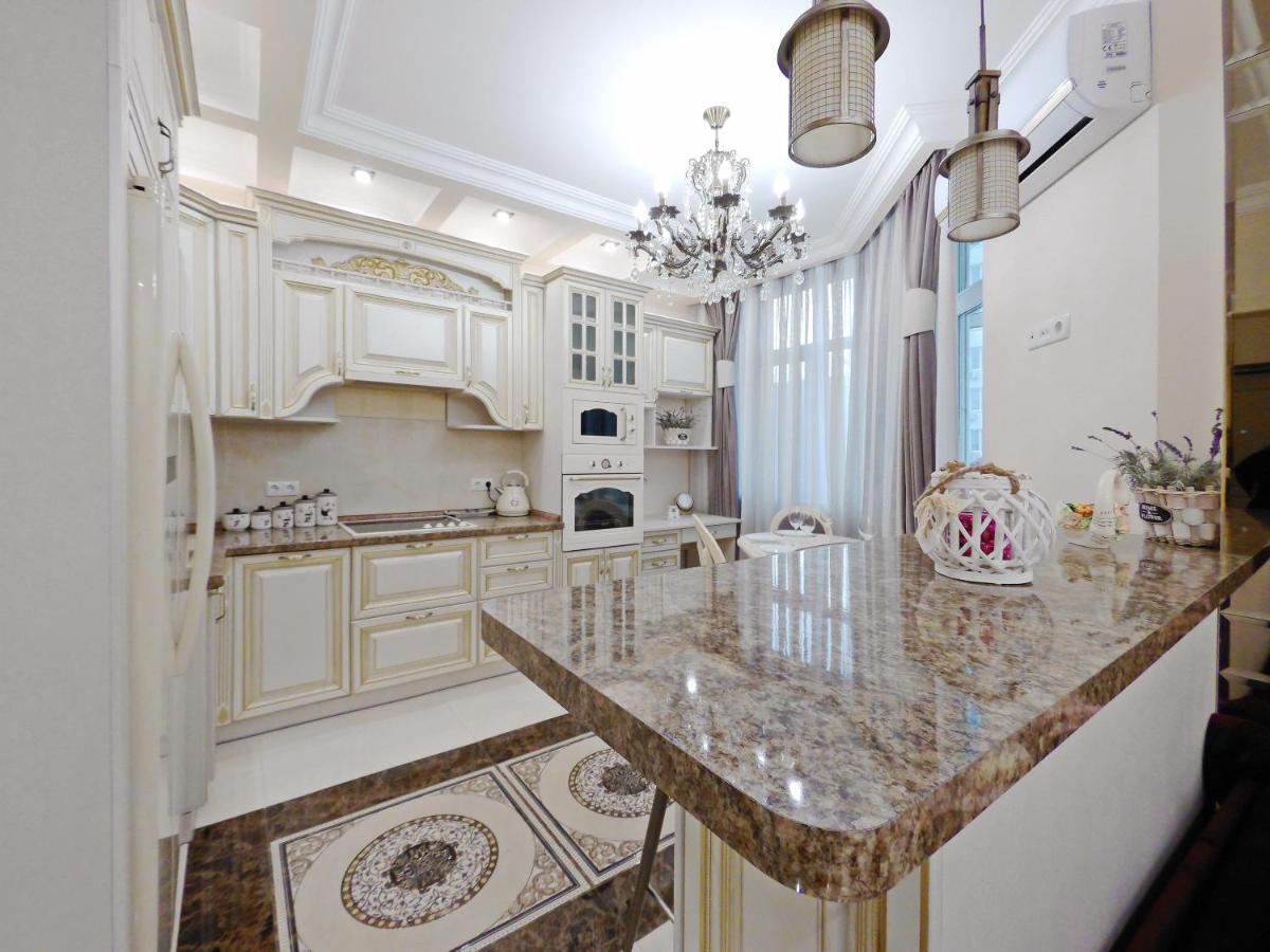 Сказочно Волшебная Квартира Соломенском Районе Добробут Kyiv Exterior foto